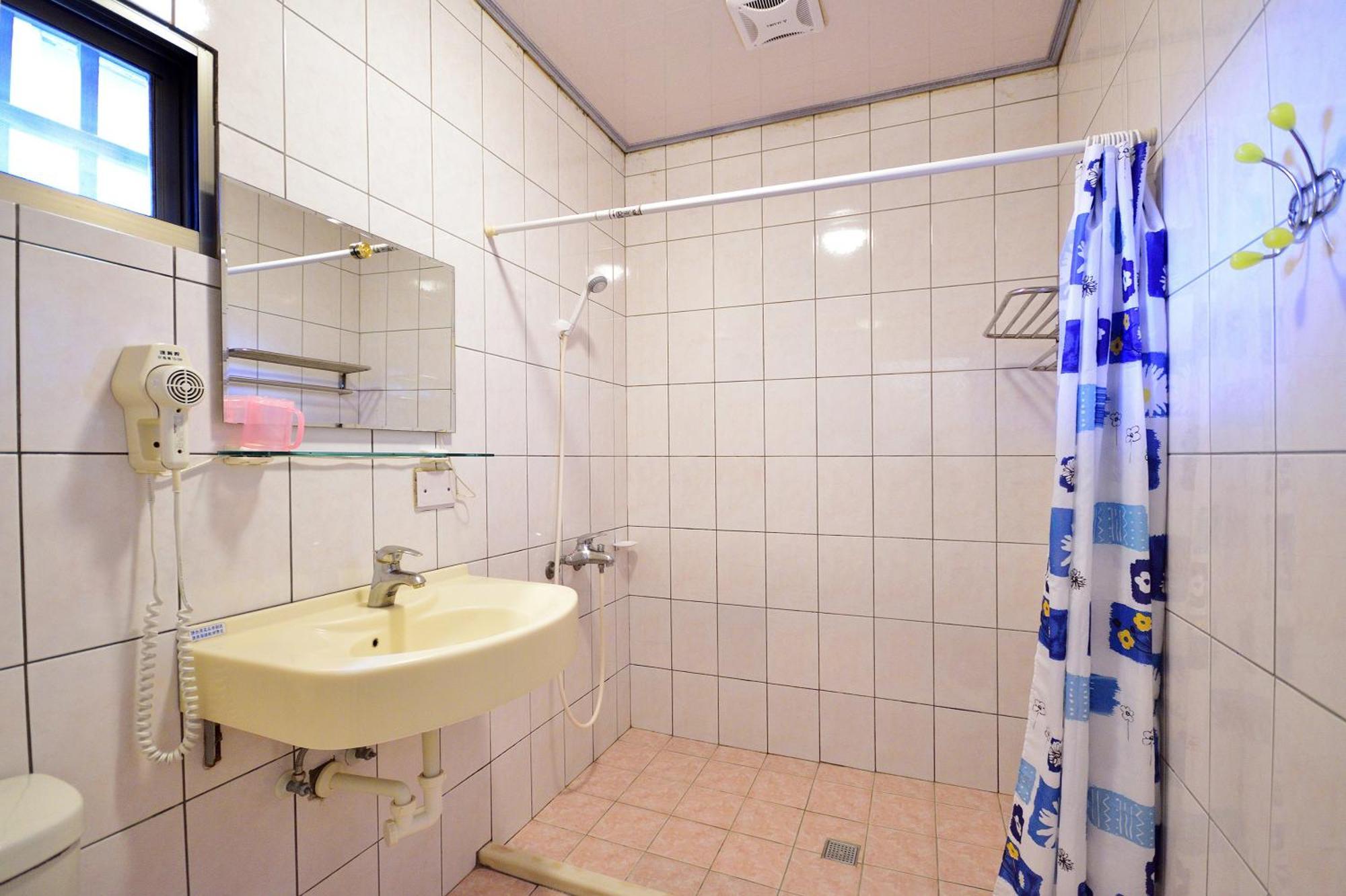 Chin Shan B&B Guanshan Exteriör bild